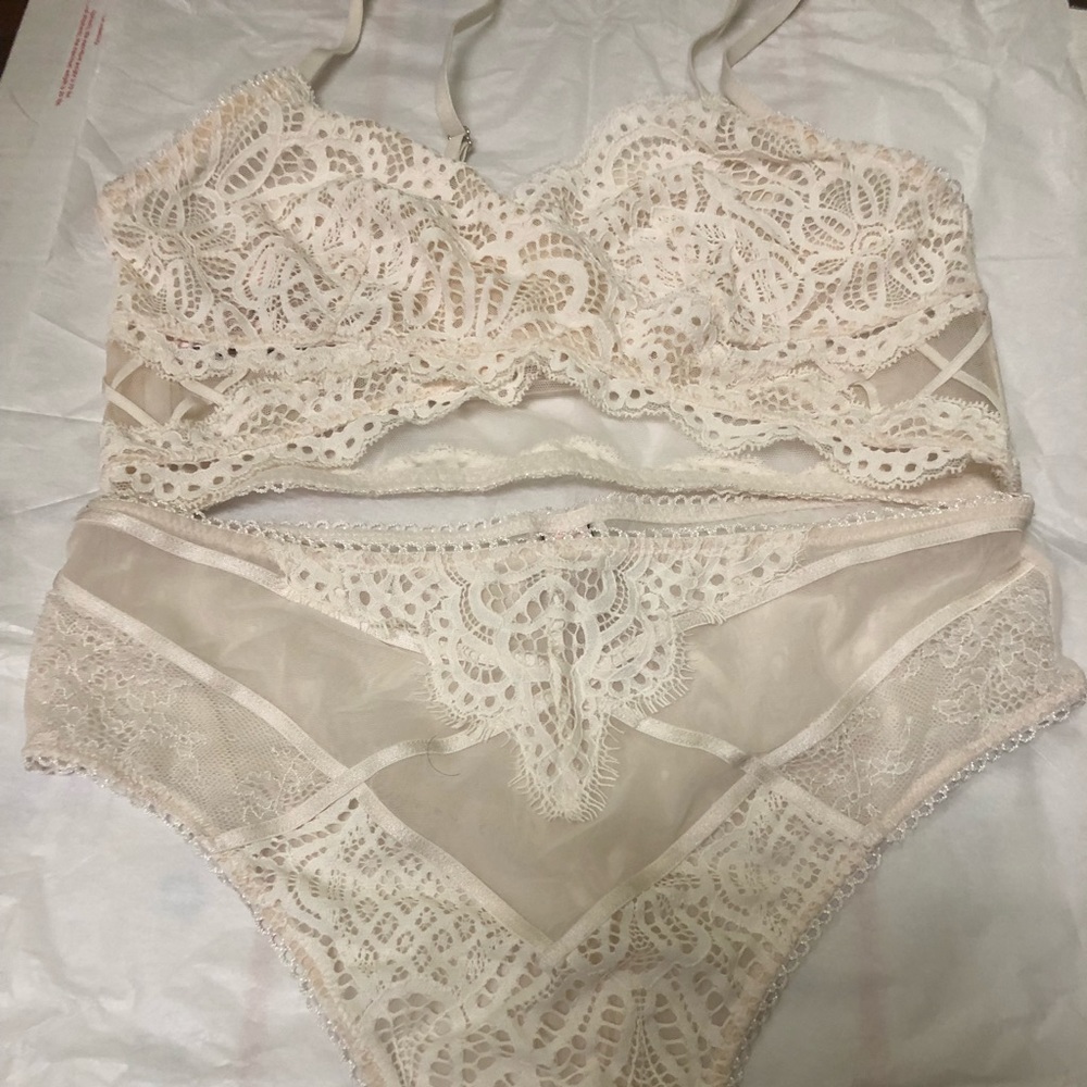 Victoria’s Secret dream angels set NWOT